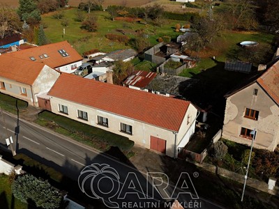 Prodej rodinného domu 300 m², pozemek 1 482 m²